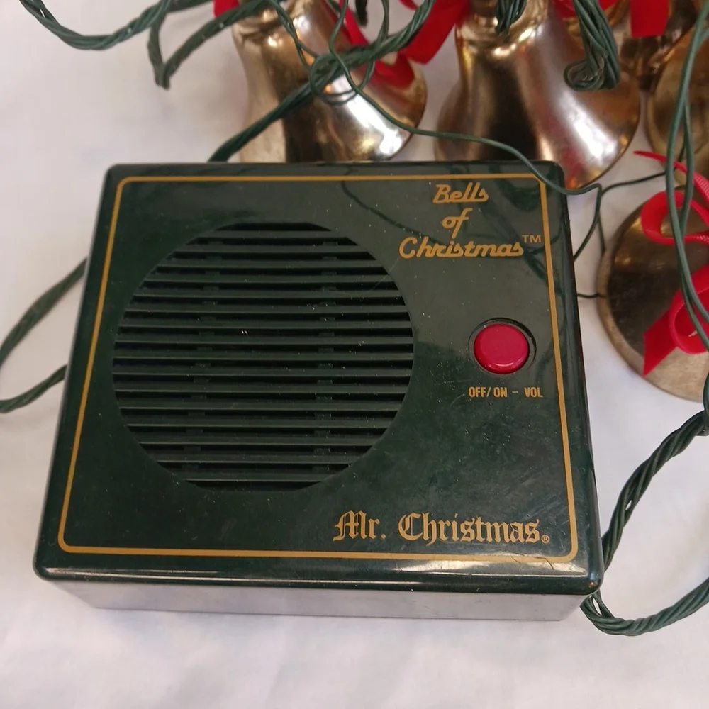 Vintage Mr Christmas Bells of Christmas Musical Lighted Brass